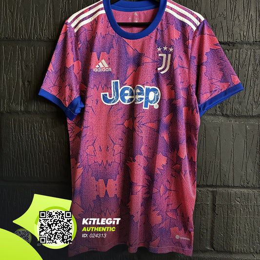 Juventus 2022/23 3rd Shirt - Large (BNWT)