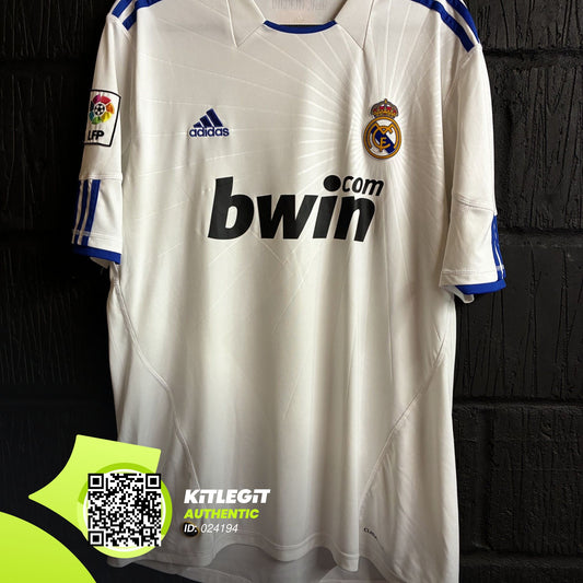 Real Madrid 2010/11 Home Shirt - XL
