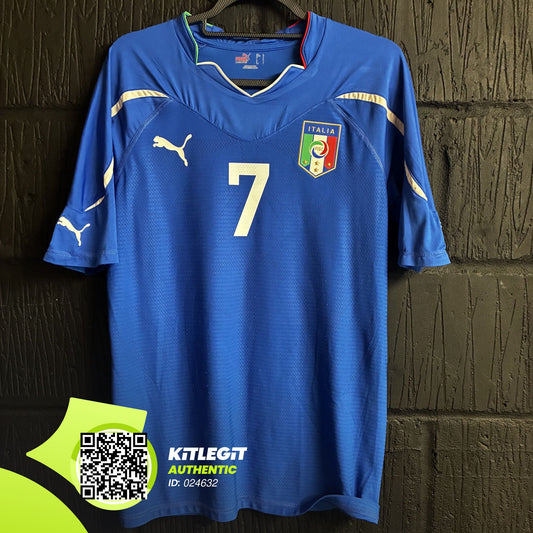 Italy 2010 Home Shirt - Large - Del Piero 7